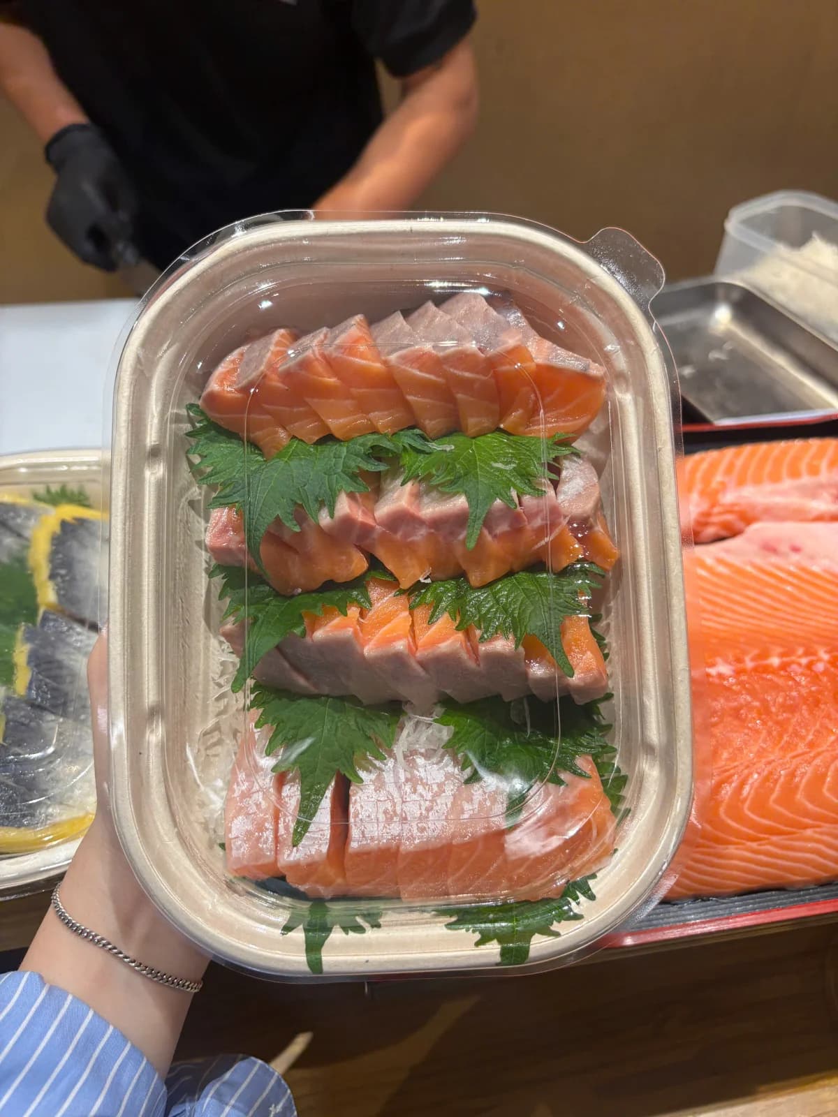 Cá hồi sashimi